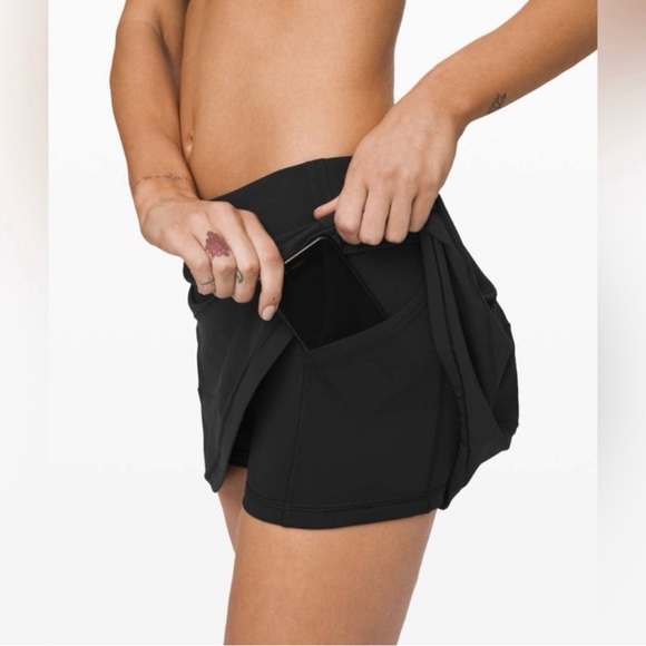 Lululemon Pace Rival Skirt Skort Mid Rise Regular 4-way Stretch 13" Black Size 6 - Picture 2 of 10